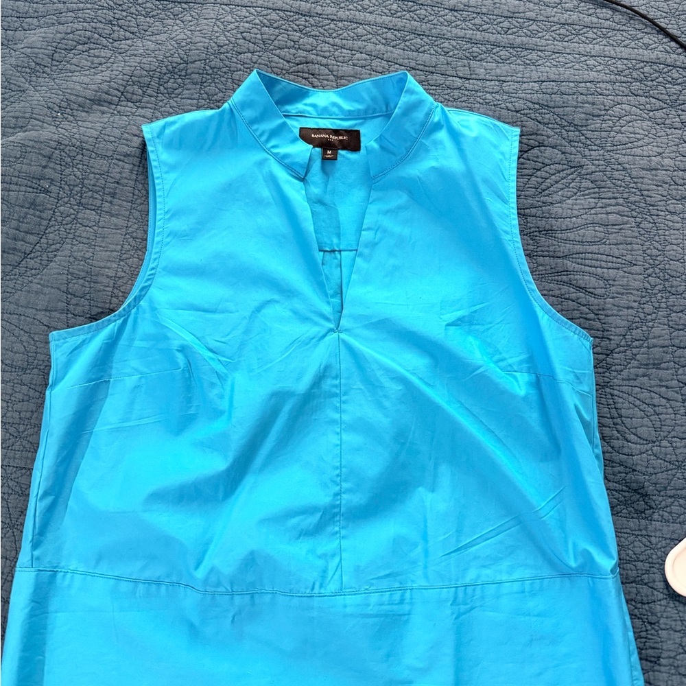 NWOT Banana Republic Vibrant Blue Sleeveless Blouse